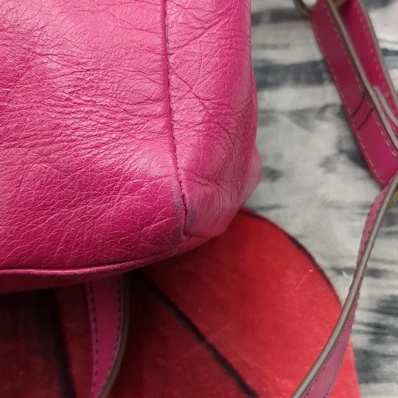 Hobo Sheila medium satchel hibiscus - Picture 9 of 15